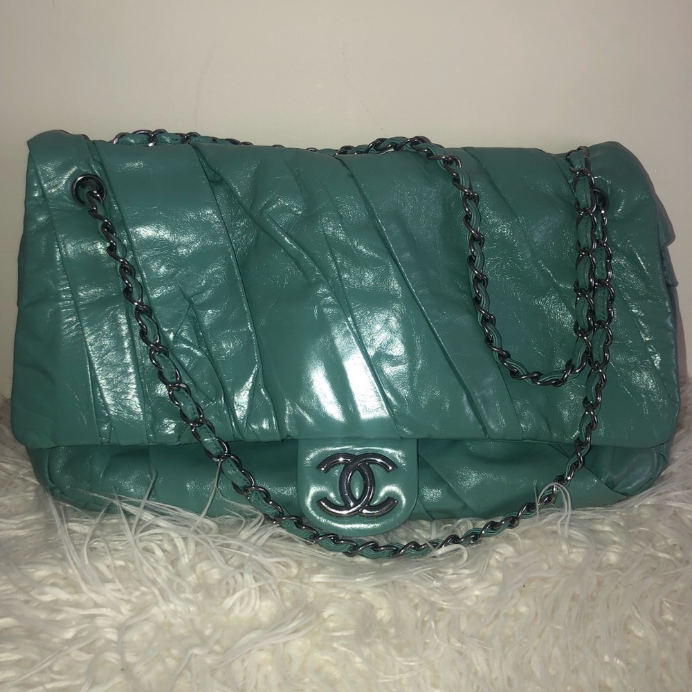 Authentic Chanel Jumbo Flap Bag